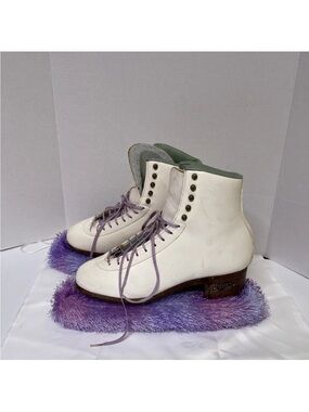 SP Teri Women's Professional SkateBoots and Blades size Approx. Size 9.5–10